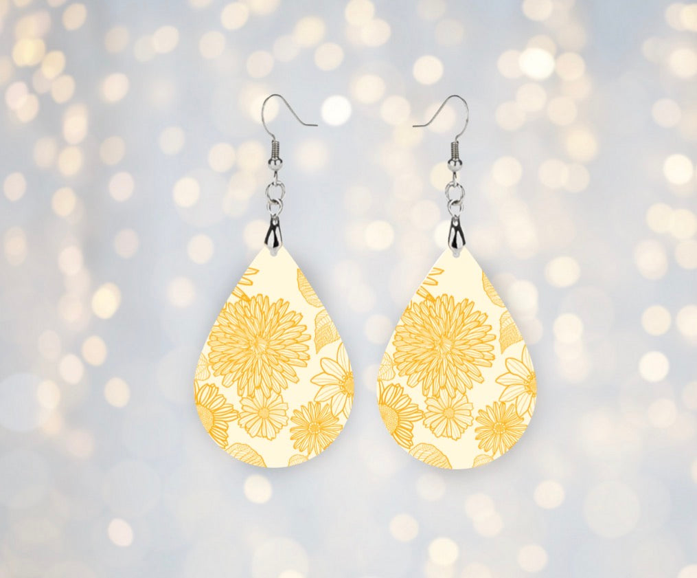 🌼 Golden Linework Floral Teardrop Earrings