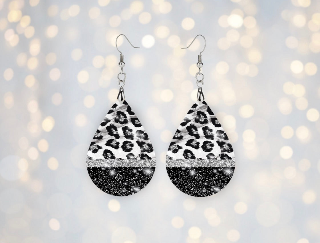 🖤 Black & White Leopard Glitter Teardrop Earrings