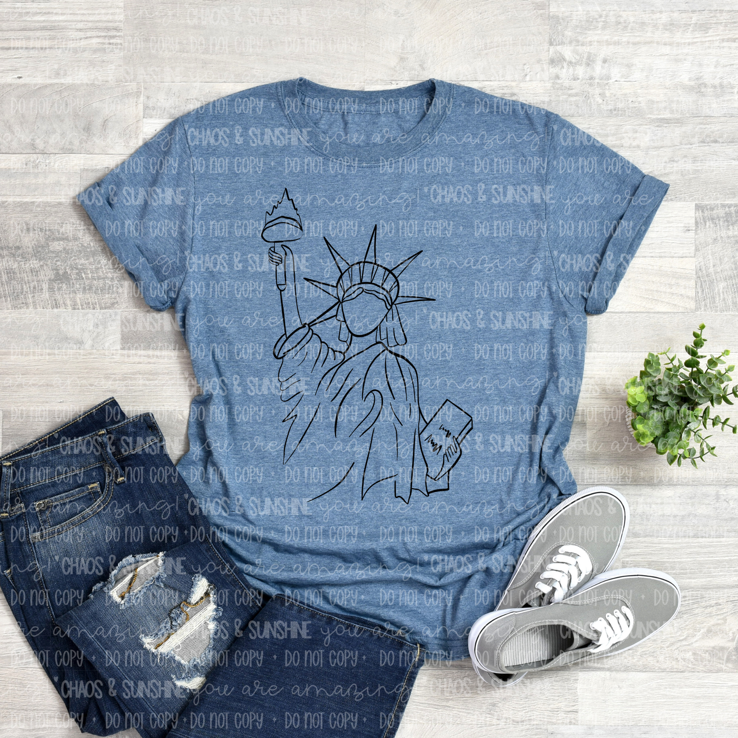 Statue of Liberty Line Art Tee 🗽